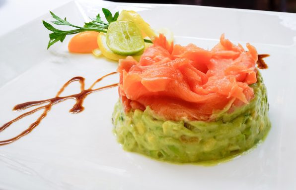 Zalm met guacamole