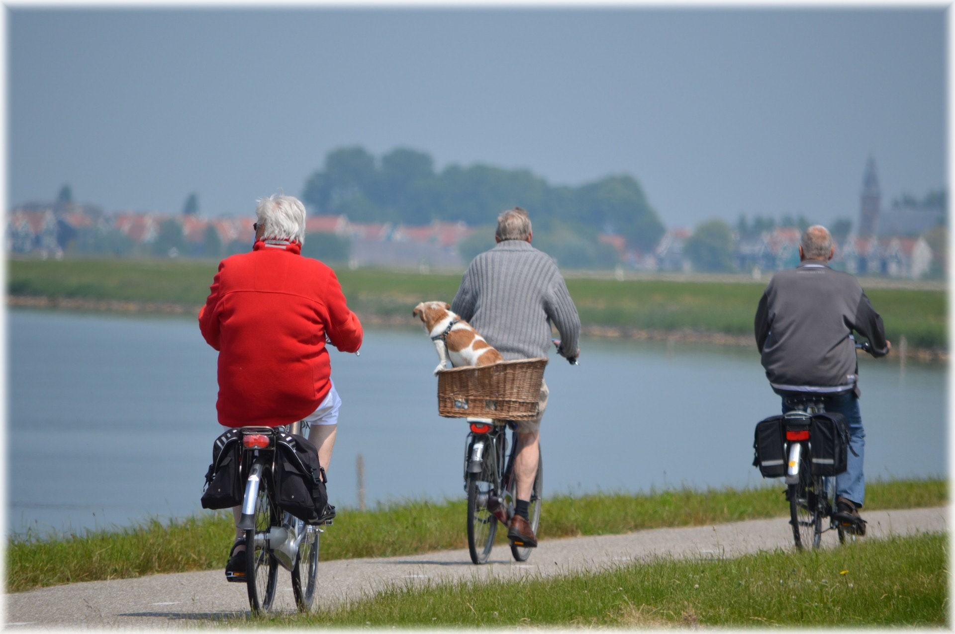 Ouderen op de fiets